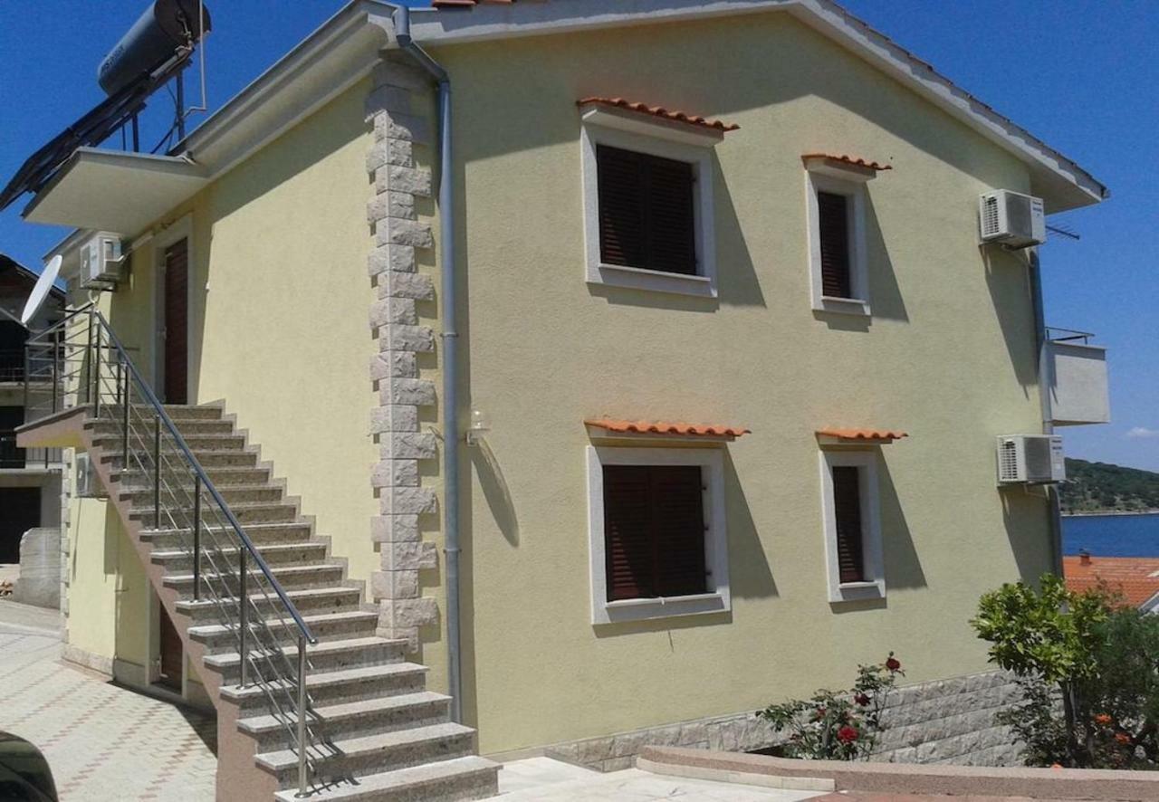 Apartments Viktor Rogoznica  Exterior foto